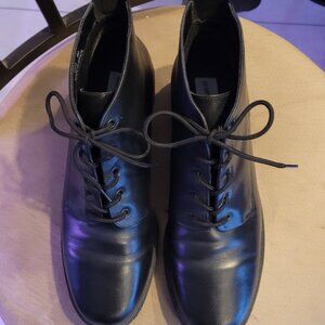 Womens Croft & Barrow black ankle boots size 9M